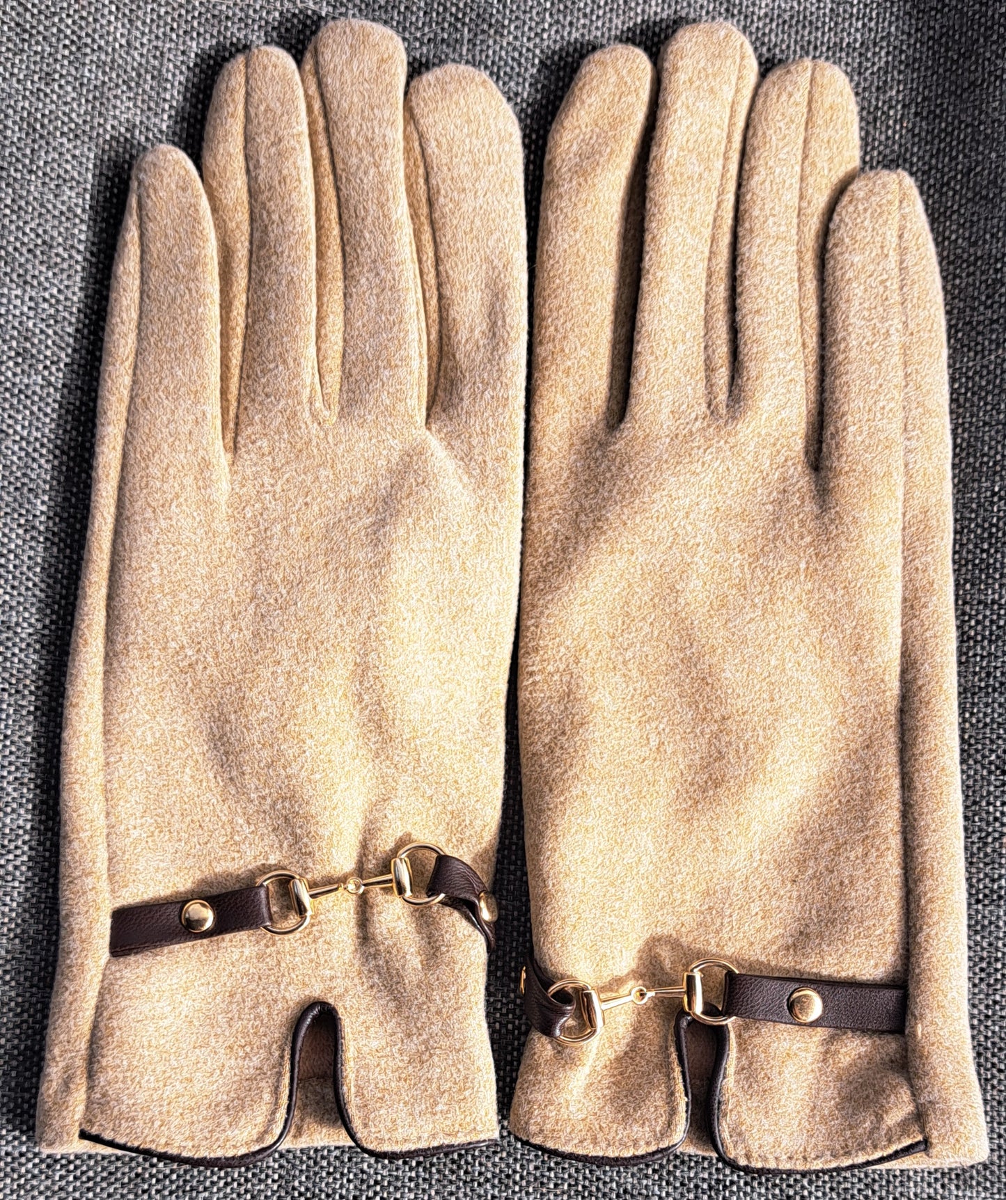 Snaffle Bit Gloves